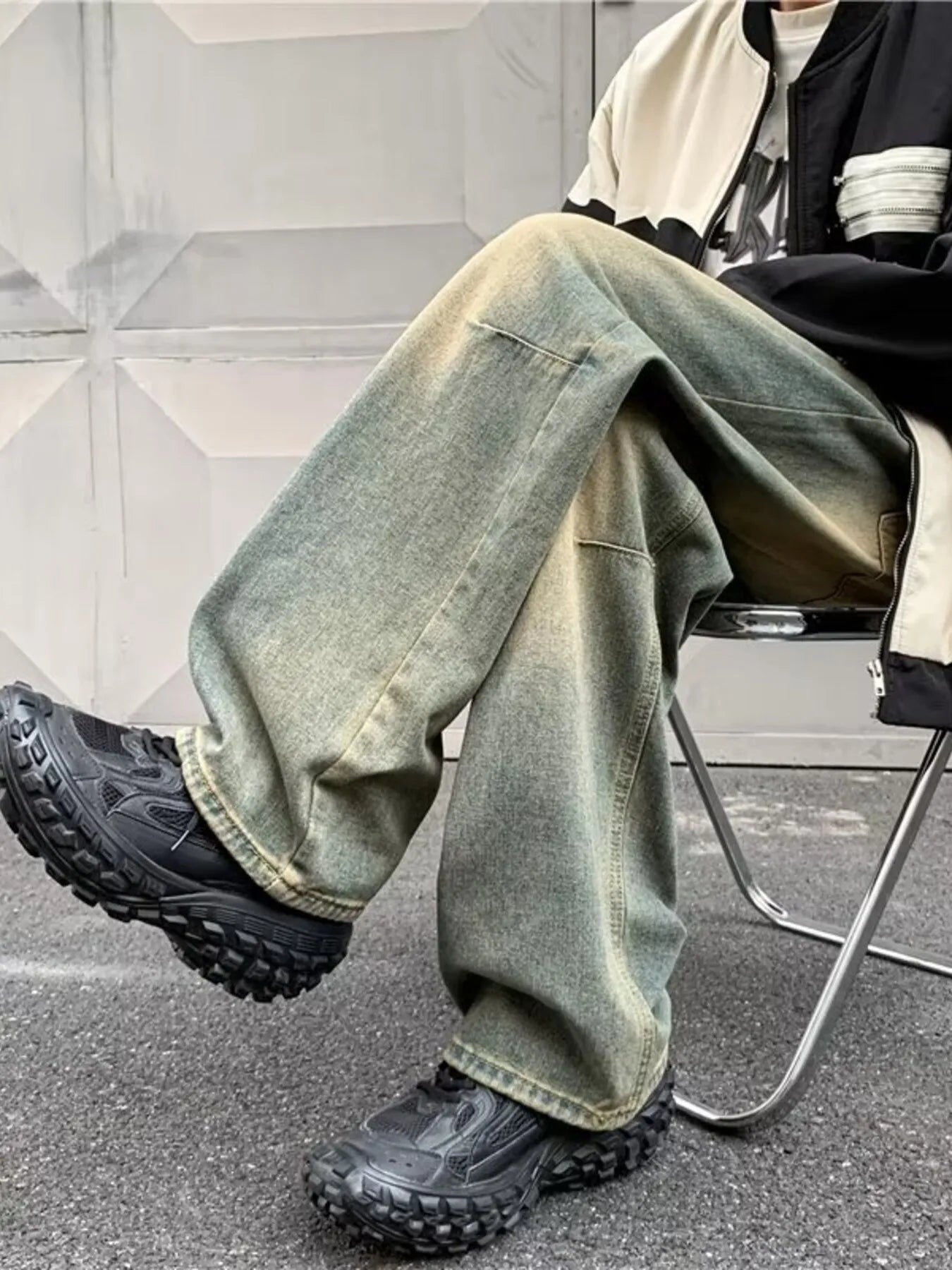 Rough Ripped Vintage Wash Wide Leg Jeans