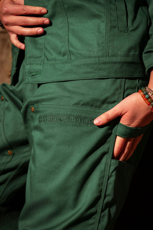Detail view of the cotton twill work pant showcasing pocket detail.