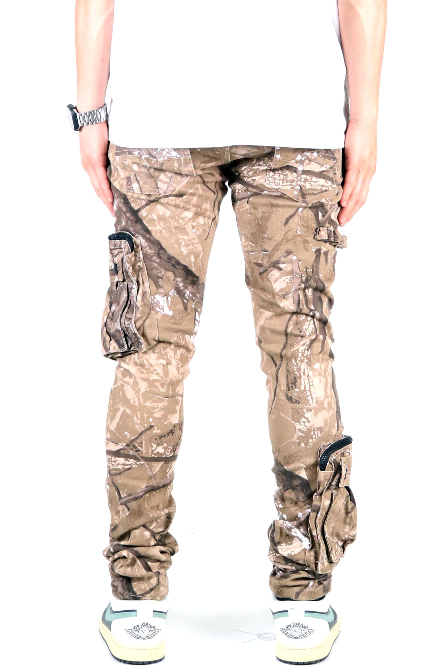 Front view of the brown and green camo cargo pants with elastic cuffs.