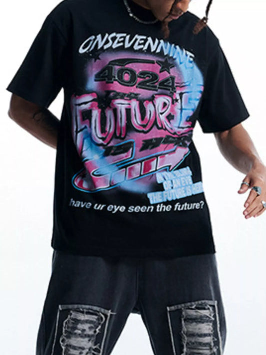 Onsevennine graphic t-shirt in pink, lifestyle shot.